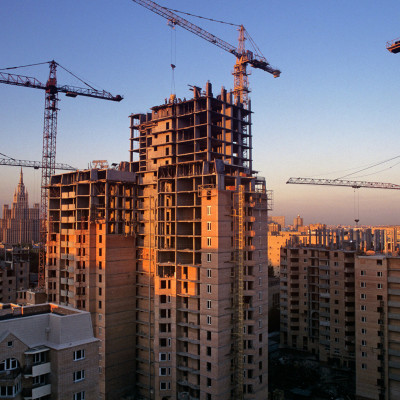 Объемы строящегося в России жилья превысили 100 млн кв. метров